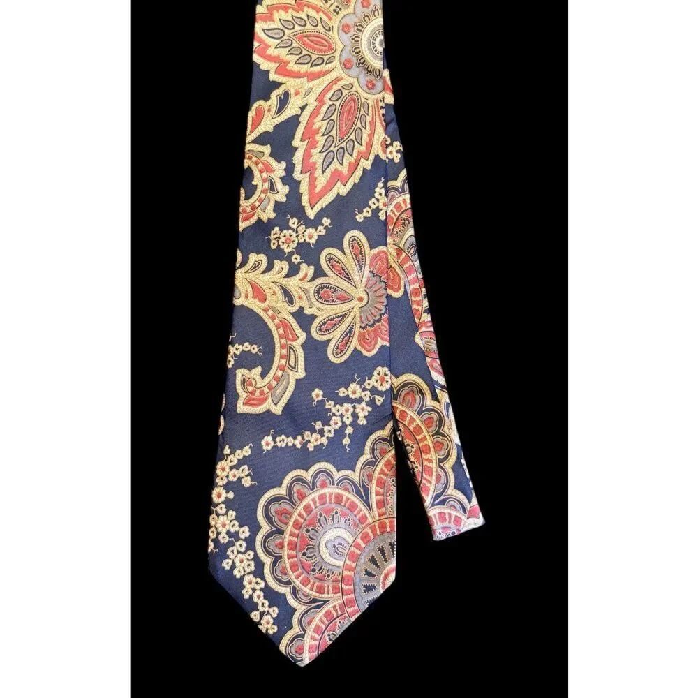 Courchevel Vintage Men's 100% Silk Tie Paisley Italian
